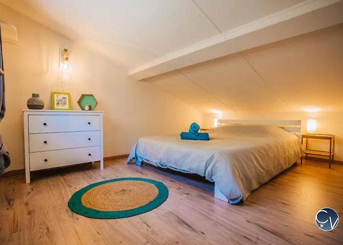 بيت للعطل La Marjelle, Havre De Paix En Pleine Nature Avec Piscine *