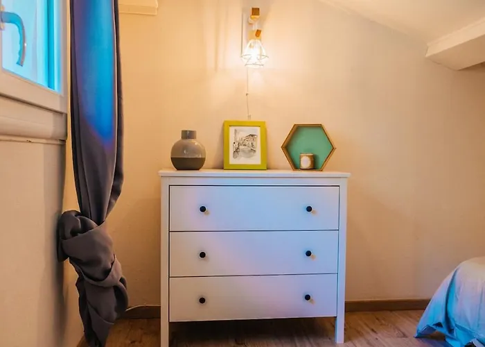 بيت للعطل La Marjelle, Havre De Paix En Pleine Nature Avec Piscine Montclus (Gard)